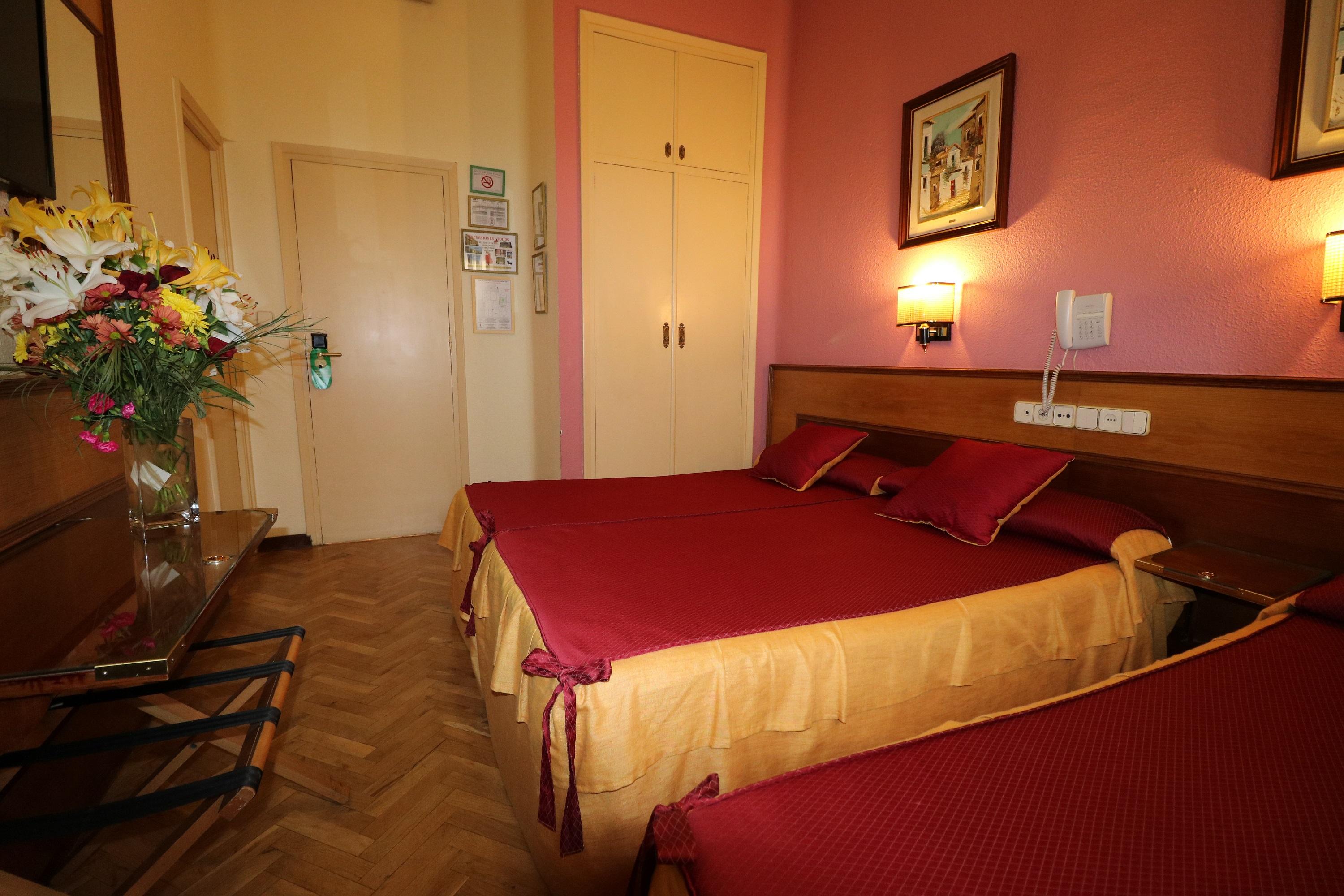 מדריד Hostal Hispano - Argentino Gran Via מראה חיצוני תמונה