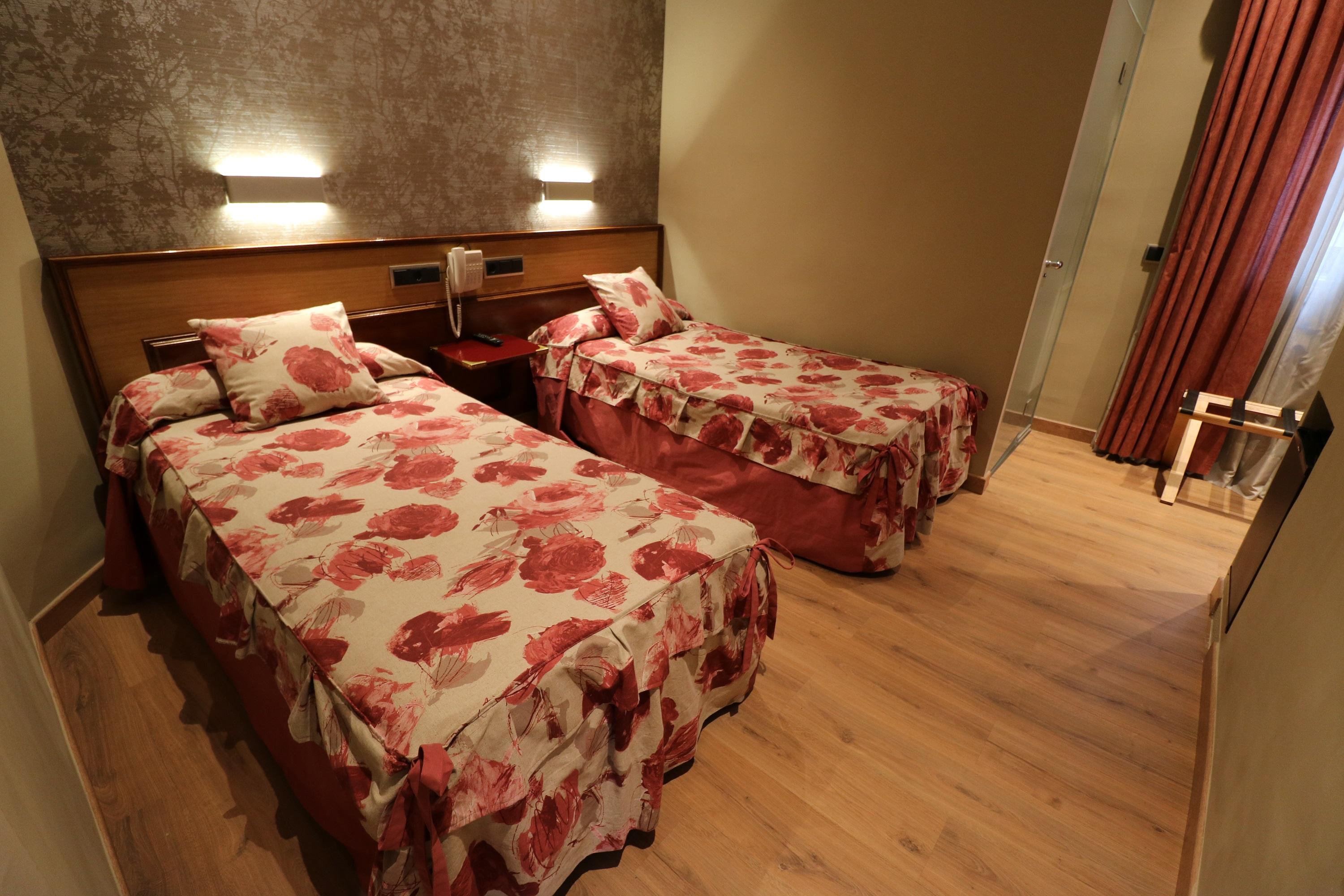 מדריד Hostal Hispano - Argentino Gran Via מראה חיצוני תמונה