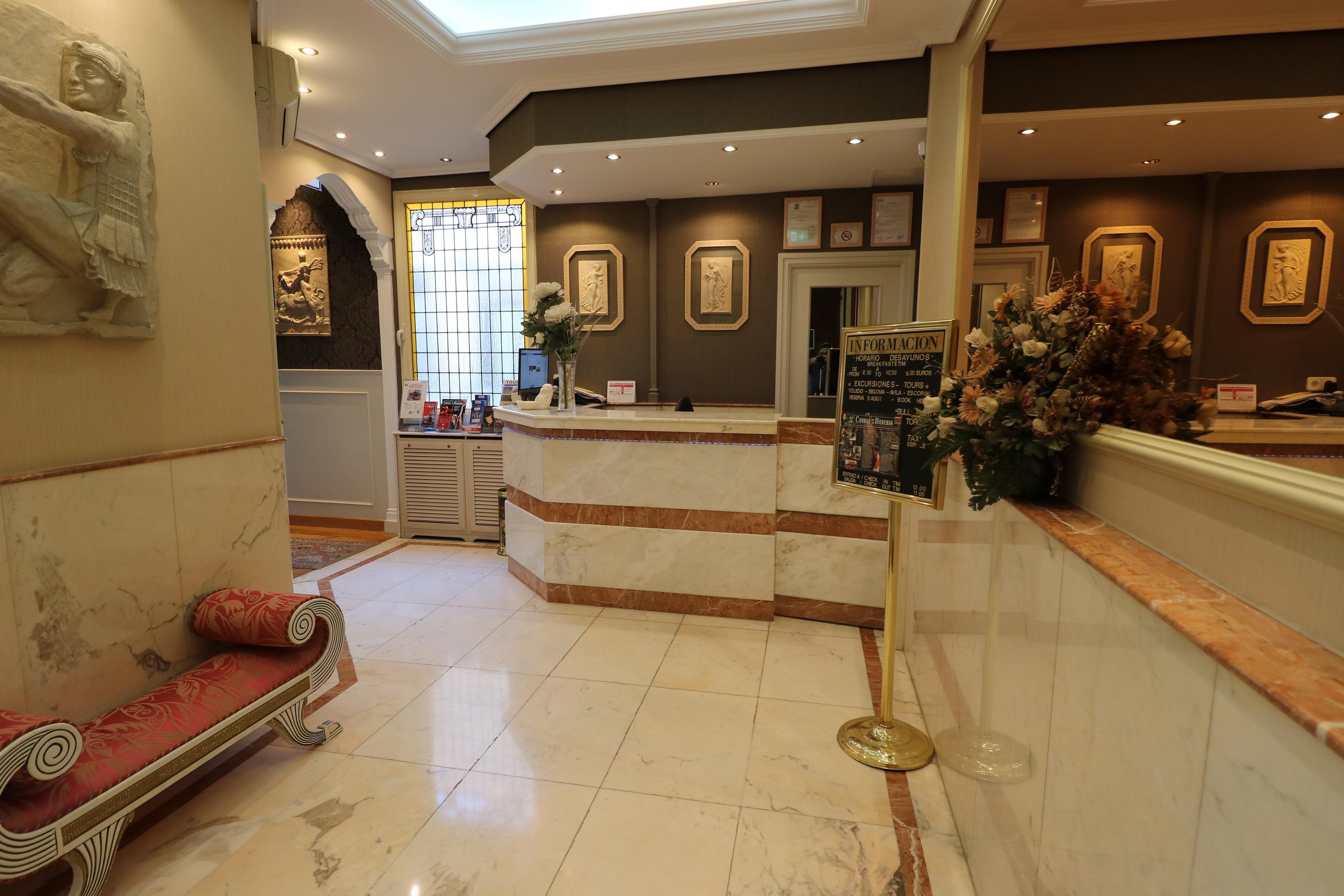 מדריד Hostal Hispano - Argentino Gran Via מראה חיצוני תמונה