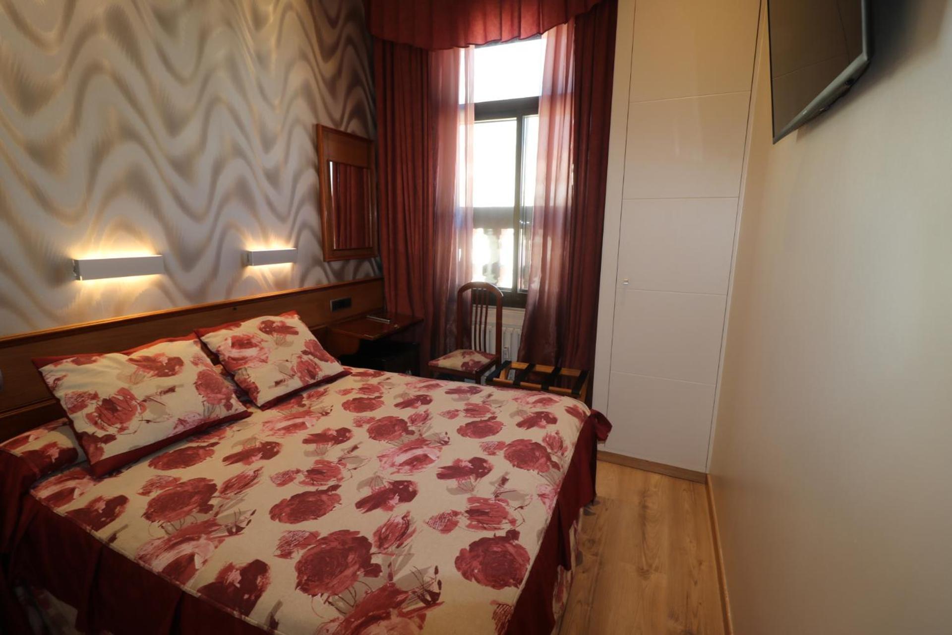 מדריד Hostal Hispano - Argentino Gran Via מראה חיצוני תמונה