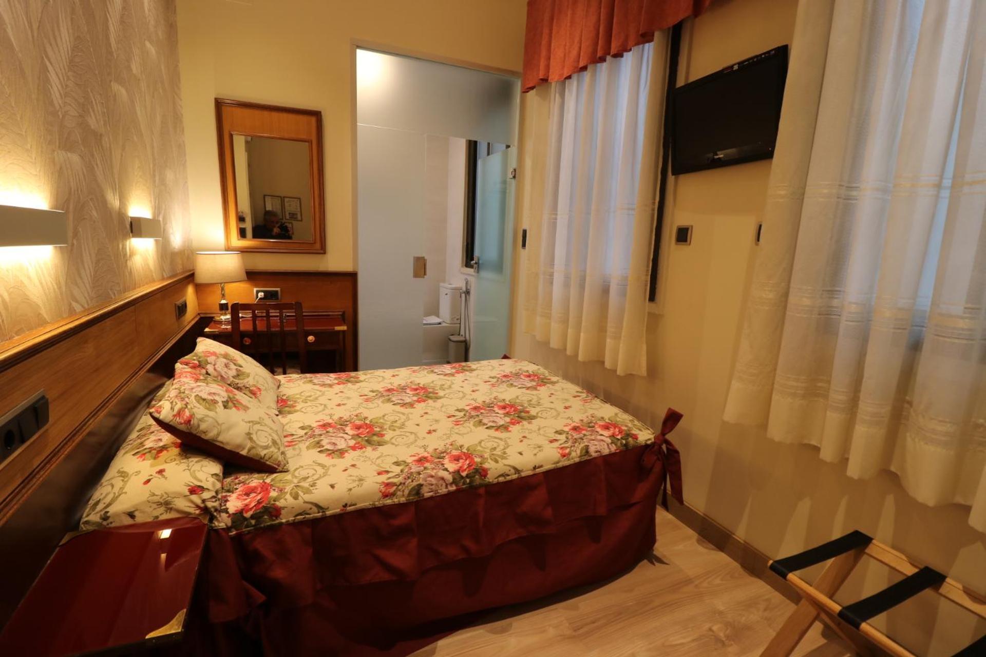 מדריד Hostal Hispano - Argentino Gran Via מראה חיצוני תמונה